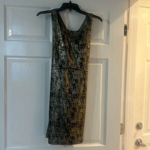 New shimmering gold & black dress. Size large (seems like 4/6) Brand Alythea